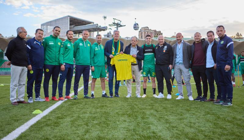 بالصور.. بيتكوفيتش يعاين لاعبي شبيبة القبائل