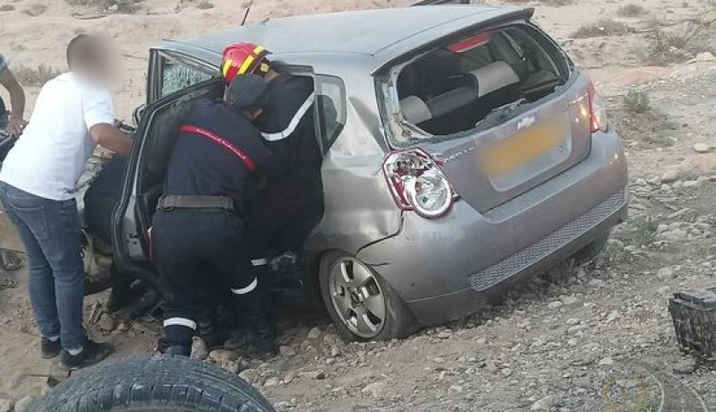 5 جرحى إثر اصطدام بين سيارتين في بسكرة