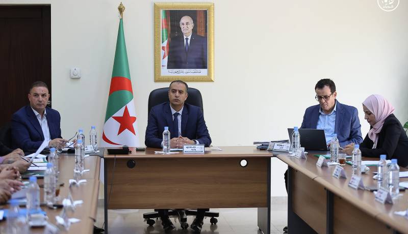 بالصور.. صادي يترأس اجتماع المكتب الفيدرالي