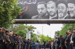 انطلاق مراسيم تشييع جثمان الرئيس الإيراني الراحل ومرافقيه