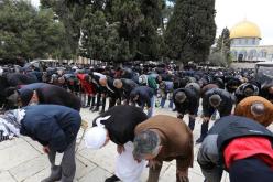 30 ألفا يؤدون صلاة الجمعة في المسجد الأقصى المبارك