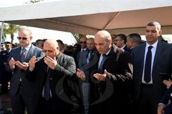 ميناء الجزائر: وقفة ترحم على أرواح شهداء التفجير الإرهابي للمنظمة السرية الفرنسية