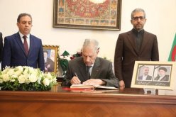 قوجيل يوقع على سجل التعازي اثر وفاة الرئيس الإيراني