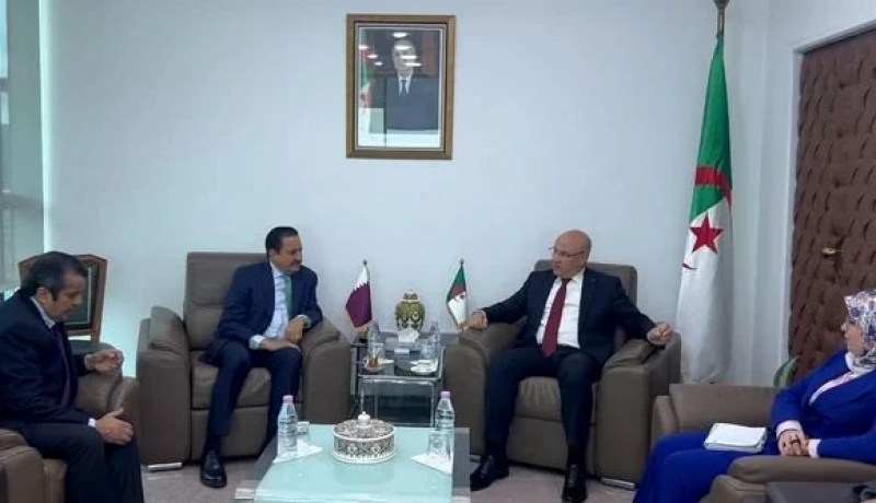 زيتوني يبحث مع رئيس مجلس إدارة غرفة قطر تعزيز التعاون الإقتصادي والتجاري