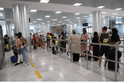 الدخول إلى الجزائر بجواز سفر أجنبي وبطاقة تعريف