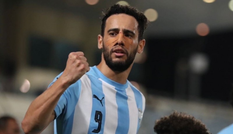 بن يطو على بعد خطوة من معانقة كأس قطر مع ناديه الوكرة
