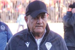 بوزيدي: “عدة أندية مهددة بالسقوط إلى جانب مولودية وهران ونجم بن عكنون”