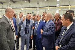 وزير الصناعة يدعو إلى استكشاف الأسواق الأجنبية