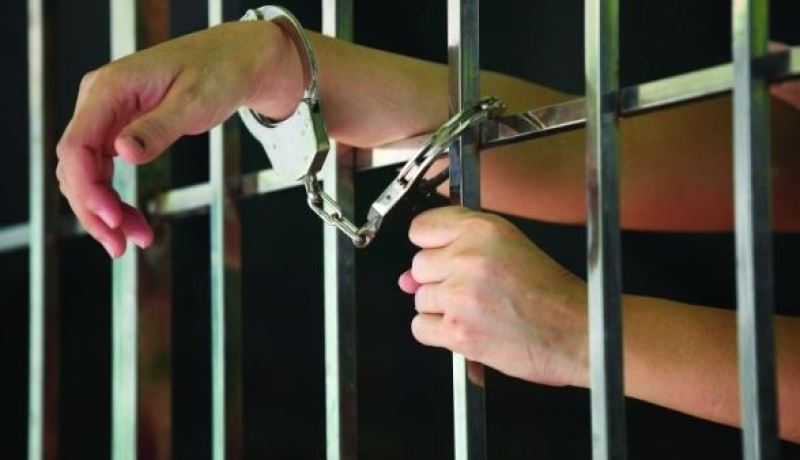 خنشلة: عامان حبسا نافذا وغرامة مالية في حق فتاة بتهمة نشر أجوبة امتحان البكالوريا
