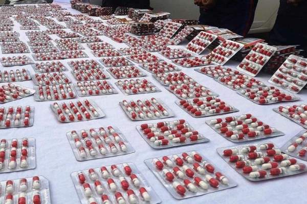 تفكيك شبكة لترويج المخدرات بالعاصمة وحجز قرابة 900 ألف مؤثر عقلي