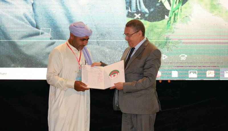 النعامة: تسليم عقود إمتياز لهؤلاء المستثمرين