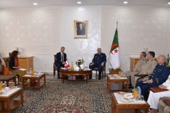 اللواء بن بيشة يجري محادثات ثنائية مع سفير كندا
