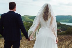 حنكتي وذكائي هما سبب جرح كبريائي