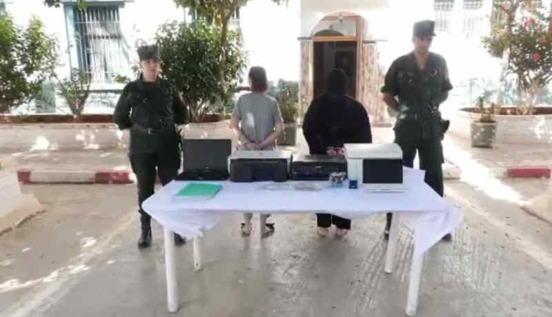 توقيف امرأتين تورطتا في قضايا تزوير وثائق وتقليد اختام بوهران