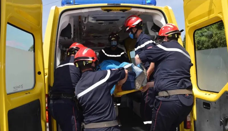 المسيلة.. 4 جرحى في اصطدام بين شاحنة وسيارة