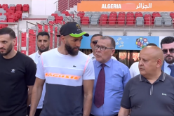 بالفيديو.. بن زيمة يزور ملعب “ميلود هدفي” بوهران