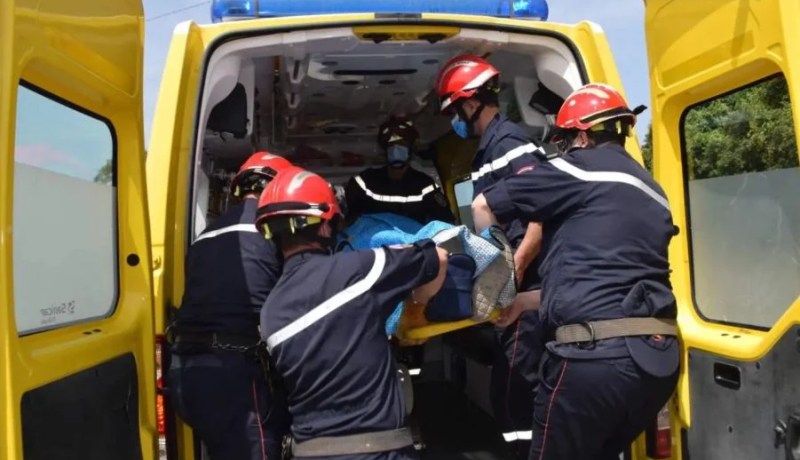 عين الدفلى: وفاة طفل في حادث اصطدام دراجة هوائية بشاحنة في العطاف