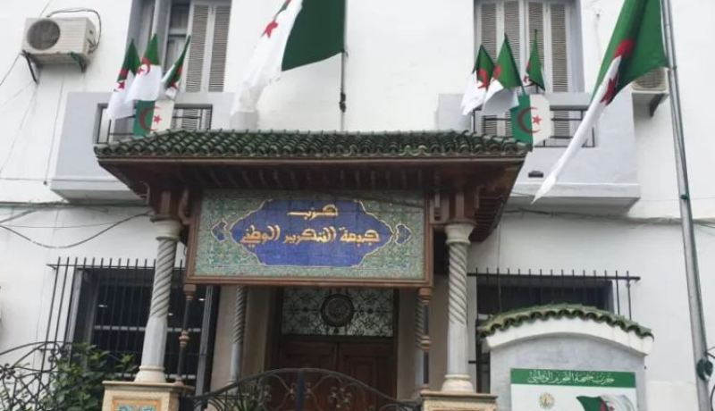 الأفلان يثمن قرارات مجلس الوزراء الأخير