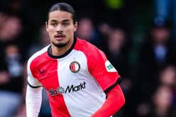 حاج موسى يتألق في داربي هولندا أمام آيندهوفن