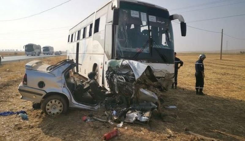 إصابة 3 أشخاص في إصطدام حافلة لنقل المسافرين بسيارة في سطيف