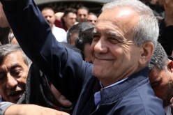 الرئيس الإيراني..يجب أن تعلو مكانة إيران بالمنطقة وتتمتع بهوية إسلامية وثورية