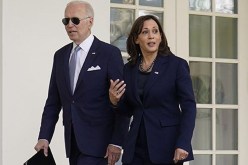 بايدن: كامالا هاريس “مؤهلة” لقيادة الولايات المتحدة