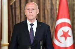 مس حقيبتي الدفاع والخارجية.. تعديل حكومي واسع في تونس