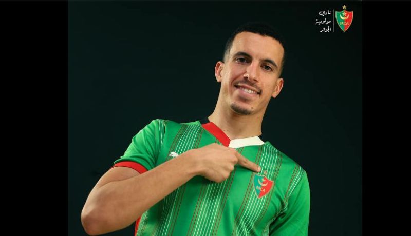بوراس: “جئت لتحقيق الألقاب والمولودية بوابتي نحو المنتخب”