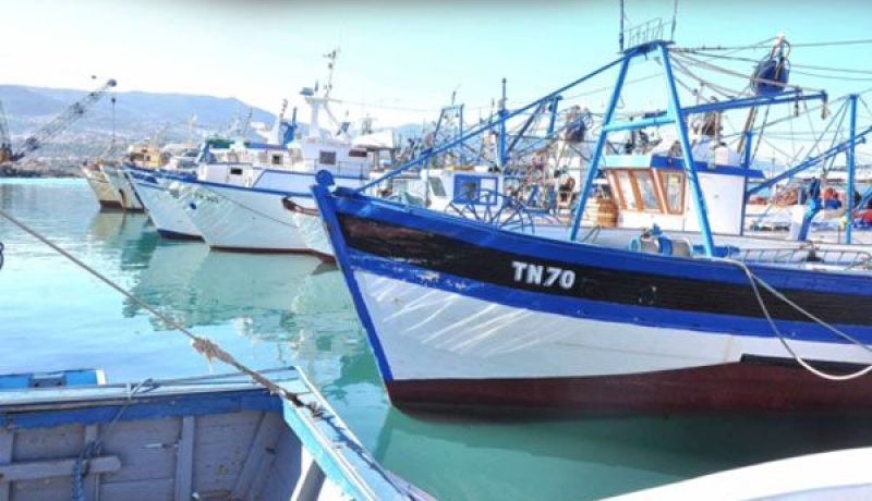 الترخيص باستيراد سفن الصيد الأقل من 15 سنة