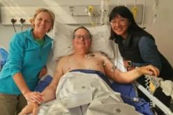 رجل بريطاني يتعرض لهجوم شرس من قبل فرس النهر