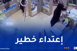 على طريقة أفلام الهوليود.. ملثّمون يقتحمون محلاً بالسيوف لسرقة الهواتف
