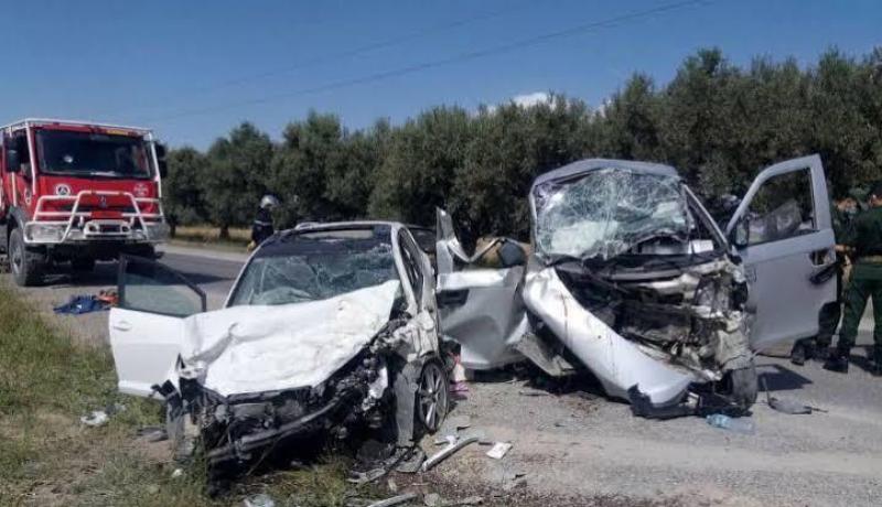 3 جرحى في اصطدام بين سيارتين بتابلاط في المدية
