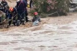 التقلبات الجوية بتيارت.. إنقاذ 5 أشخاص والبحث جارٍ عن مفقود