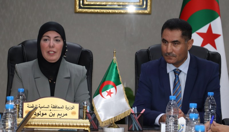 عرض مشروعي “بوابة الإعلام الجزائري” وموقع “CNDPI” أمام المحافظة السامية للرقمنة