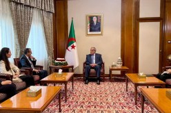 الوزير الأول يستقبل السفير المنسق لمنظمة الأمم المتحدة بالجزائر