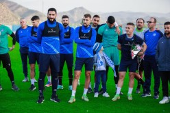 أنصار أقبو يكرّمون اللاعبين بعد التعادل أمام المولودية
