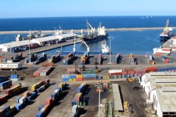 تسجيل أكثر من 8 ملايين طن من البضائع بميناء وهران