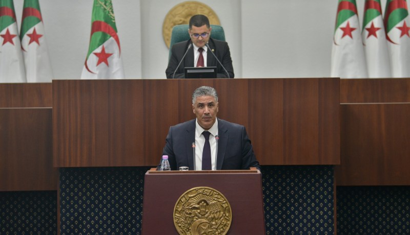 البنايات المنجزة بمادة “الأميونت” والسكن الهش .. الوزير يوضّح