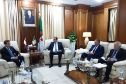 الجزائر وسنغافورة تبحثان تعزيز التعاون في مجالات الطاقة والمناجم والطاقات المتجددة