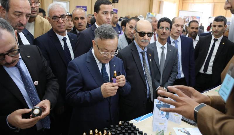 بداري يدشن “فضاء الطالب المبتكر” لجامعة محمد الشريف مساعدية بسوق  أهراس