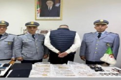 عنابة.. حجز 2.5 كلغ من الذهب و42 هاتفا ذكيا بمطار رابح بيطاط
