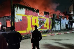 العاصمة.. حريق مهول بمركز تجاري في حسين داي