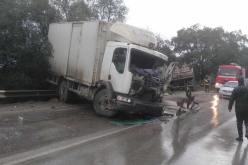 3 ضحايا في اصطدام شاحنتين بجيجل