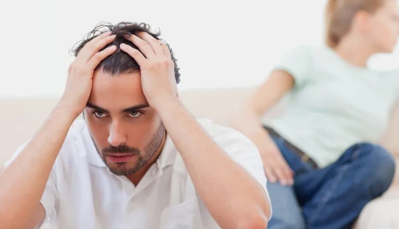أمي تريد خراب بيتي وأن أطلق زوجتي الحامل لأجل أختي