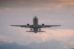 هبوط اضطراري لطائرة بسبب شجار بين نساء