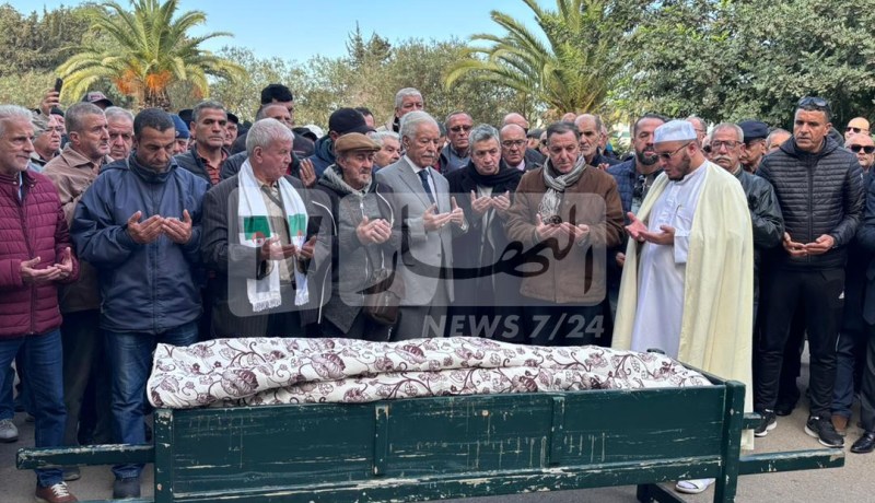بالصور.. أسرة كرة القدم الجزائرية تشيع جثمان محي الدين خالف لمثواه الأخير