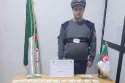 جمارك بجاية تحجز 14500 أورو بمطار عبان رمضان الدولي