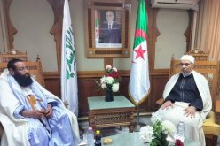 أحد كبار علماء موريتانيا ورمز الطريقة القادرية يزور الجزائر