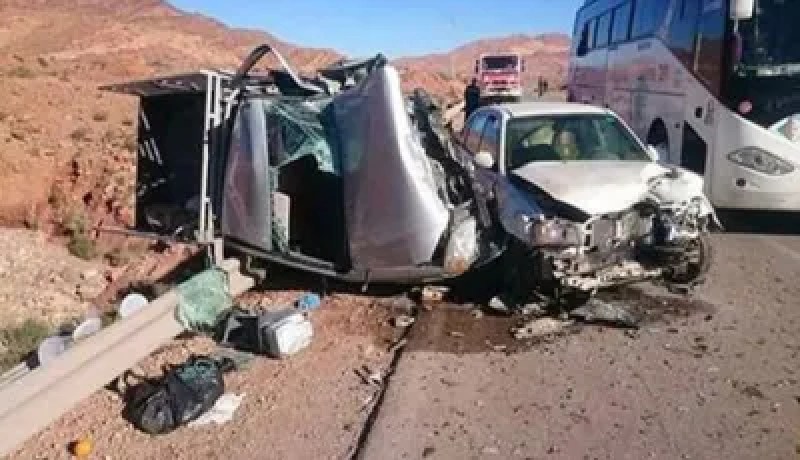 باتنة.. 4 جرحى في حادث إصطدام تسلسلي لـ 3 سيارات 