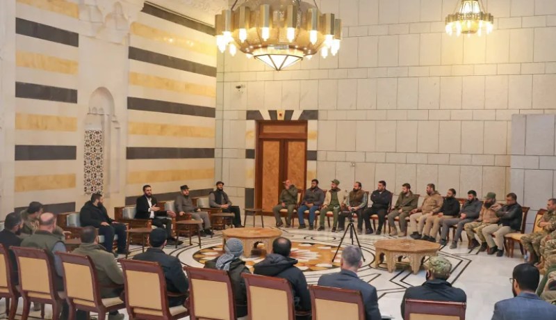 تعرّف على وزير الدفاع السوري الجديد